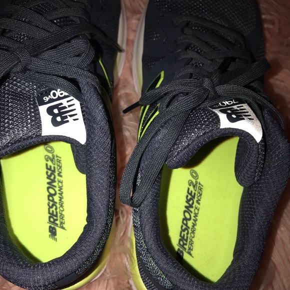 New balance running shoes - men’s 8 - Picture 6 of 8